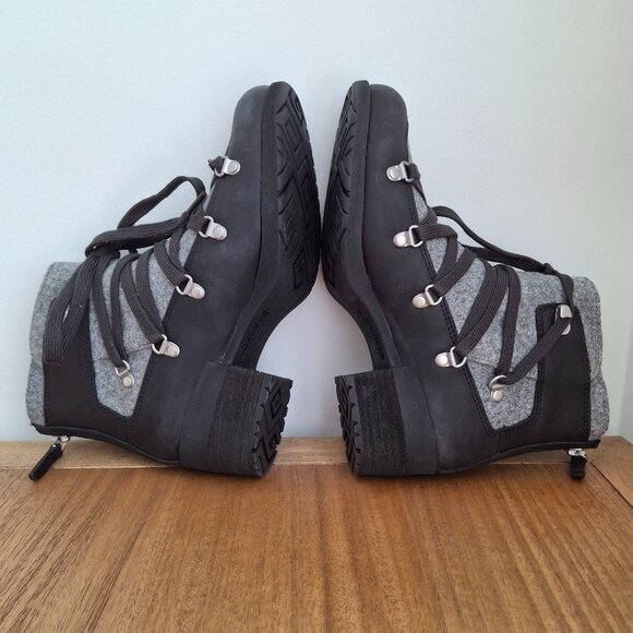 Merrell | Shiloh II Warm Leather Boots (Black/Gray) | Women's US 7 - Picture 3 of 11